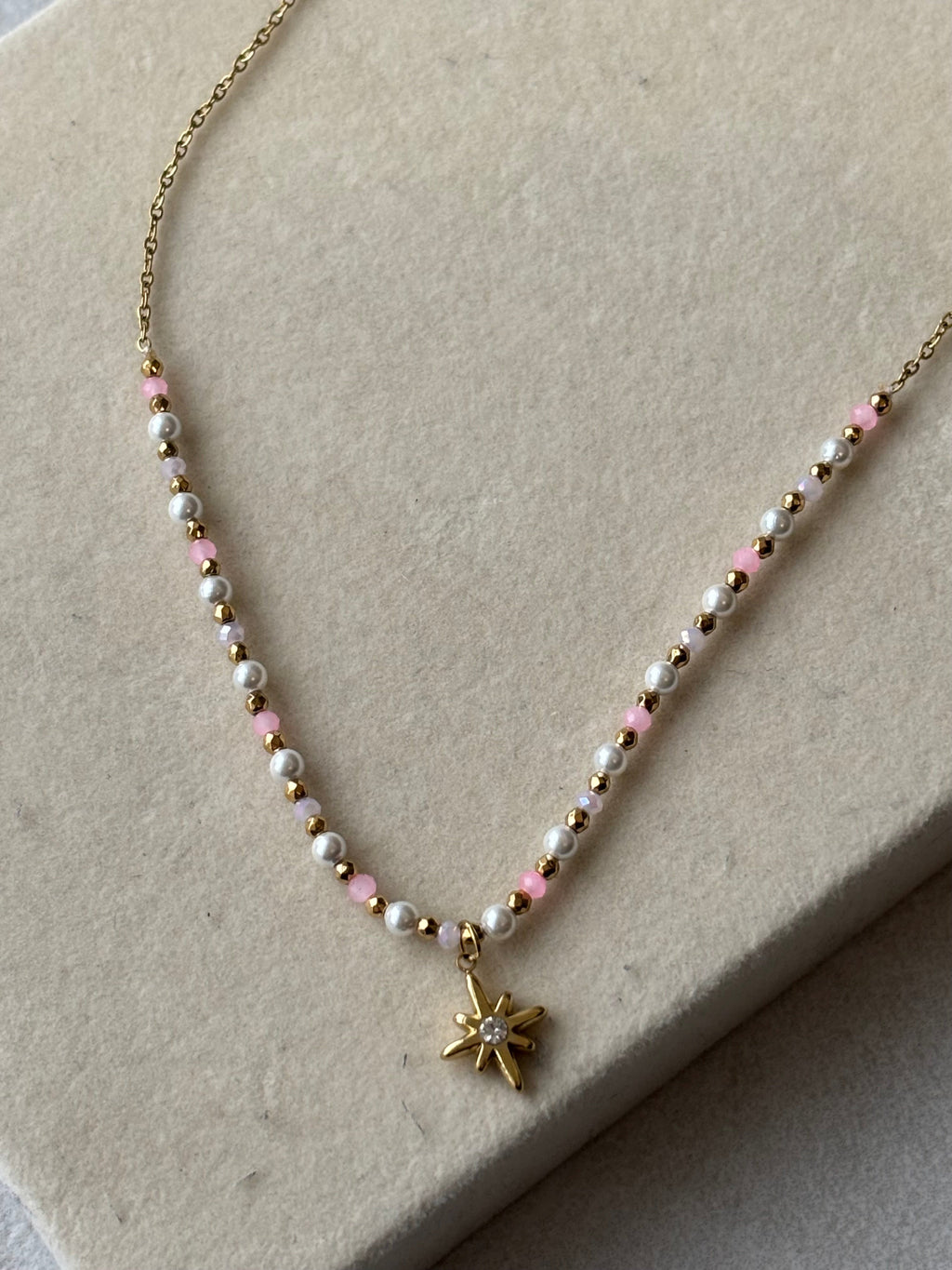 Collier doré rose et blanc Coeur Pastel