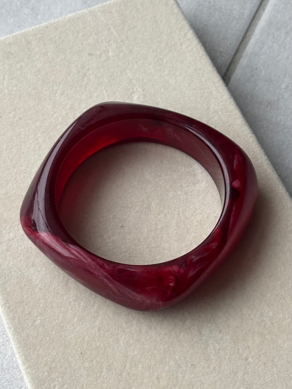 Bracelet jonc rouge carmin Coeur Pastel