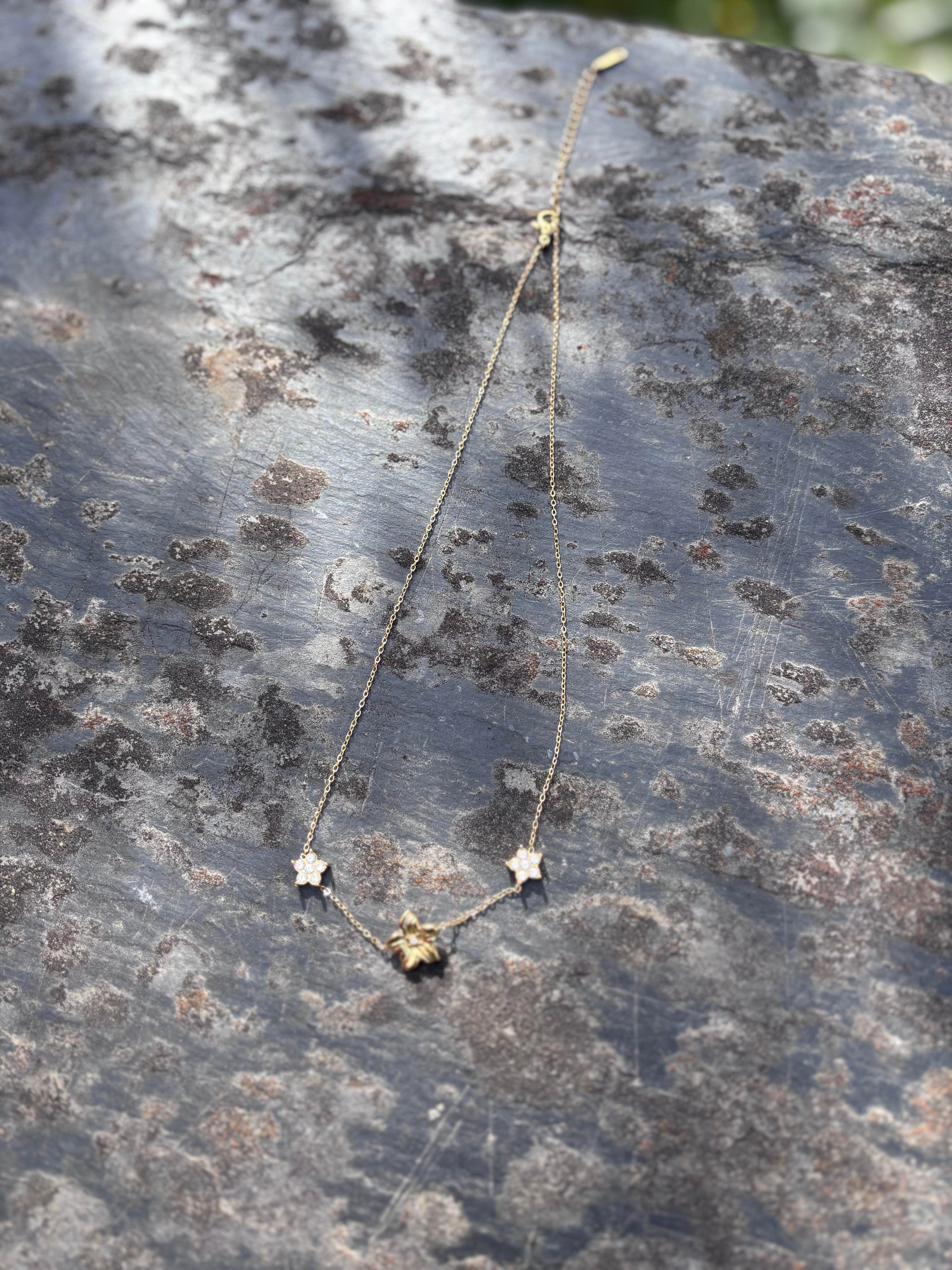 Collier Flora