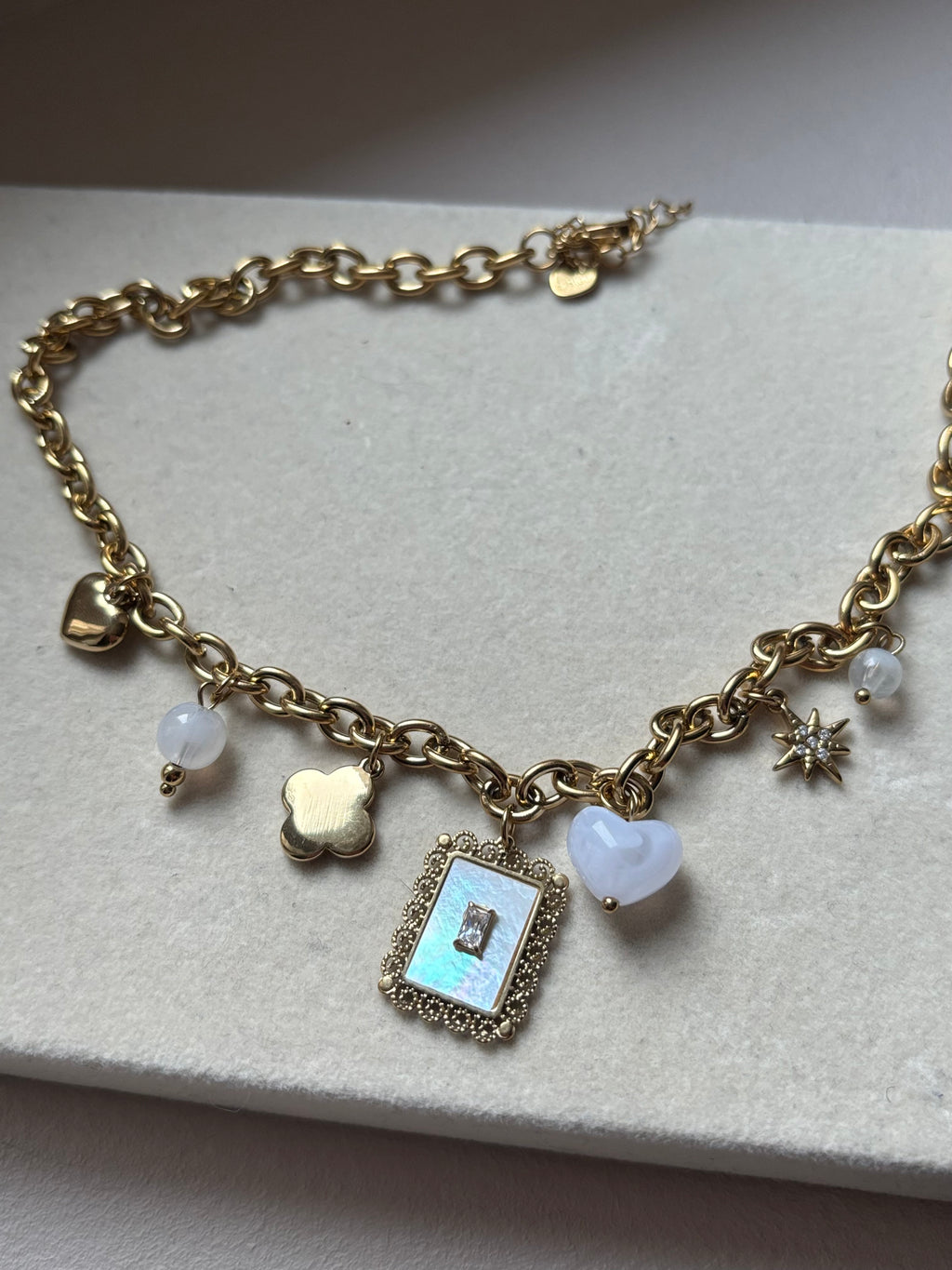 Collier Clara
