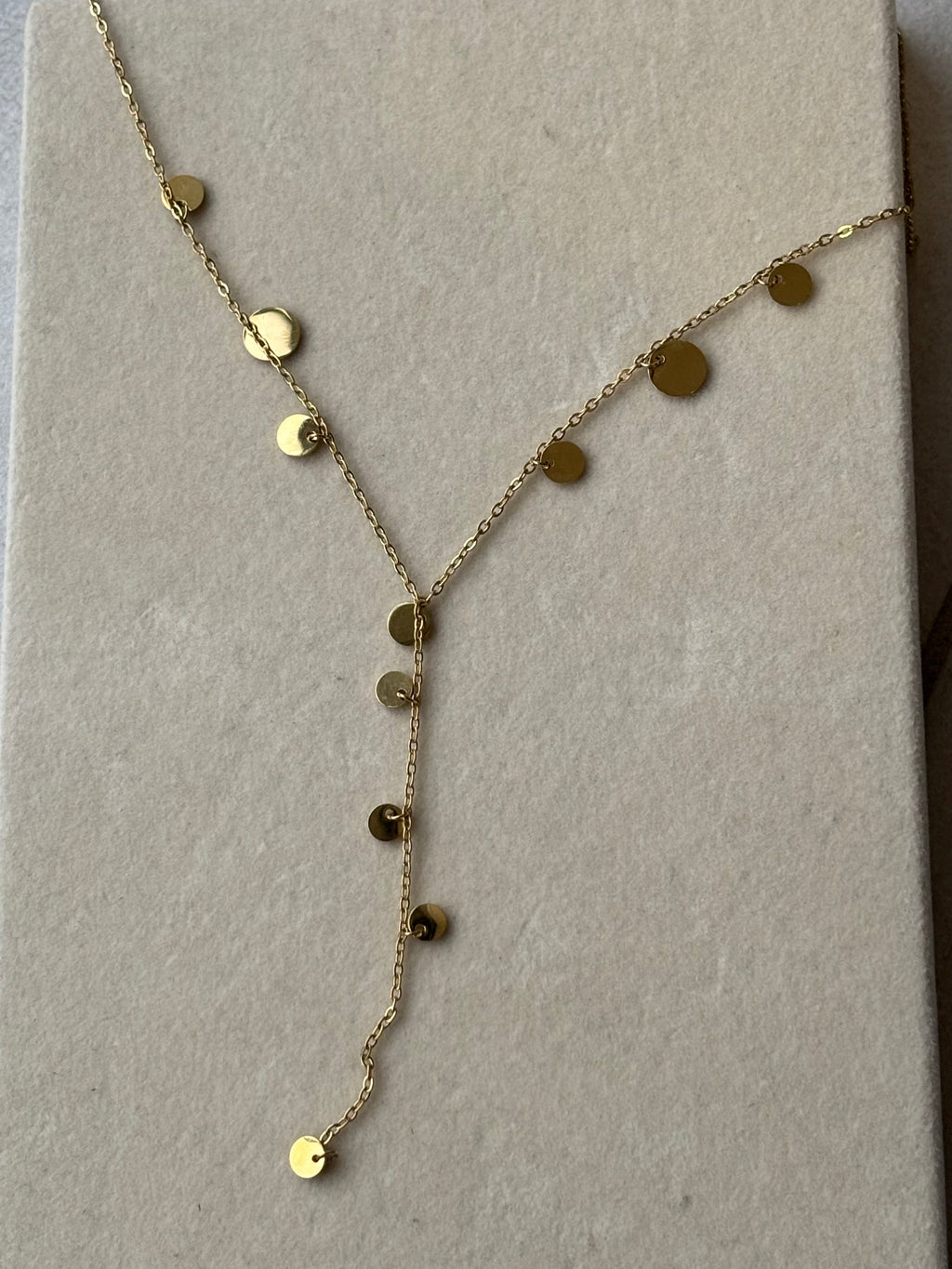 Collier doré en Y avec pastilles Coeur Pastel