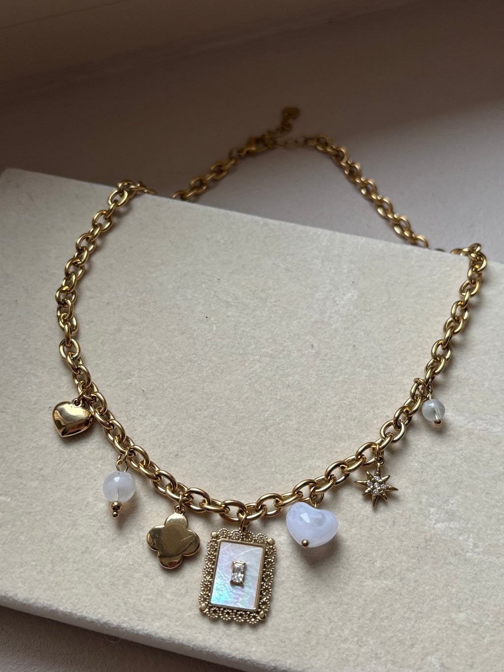 Collier Clara