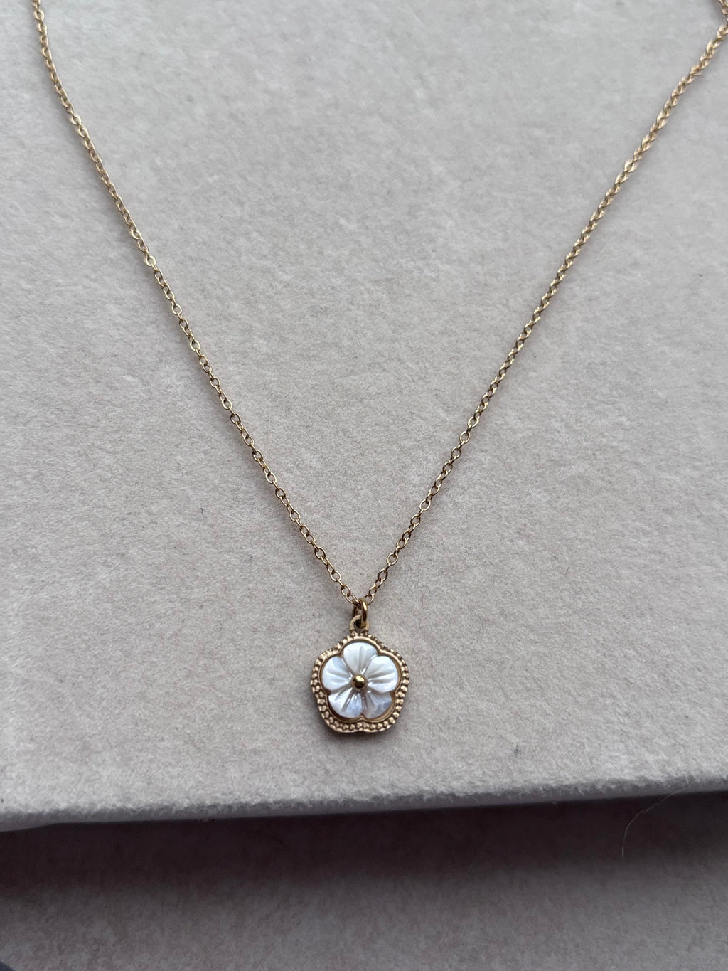 Collier alma