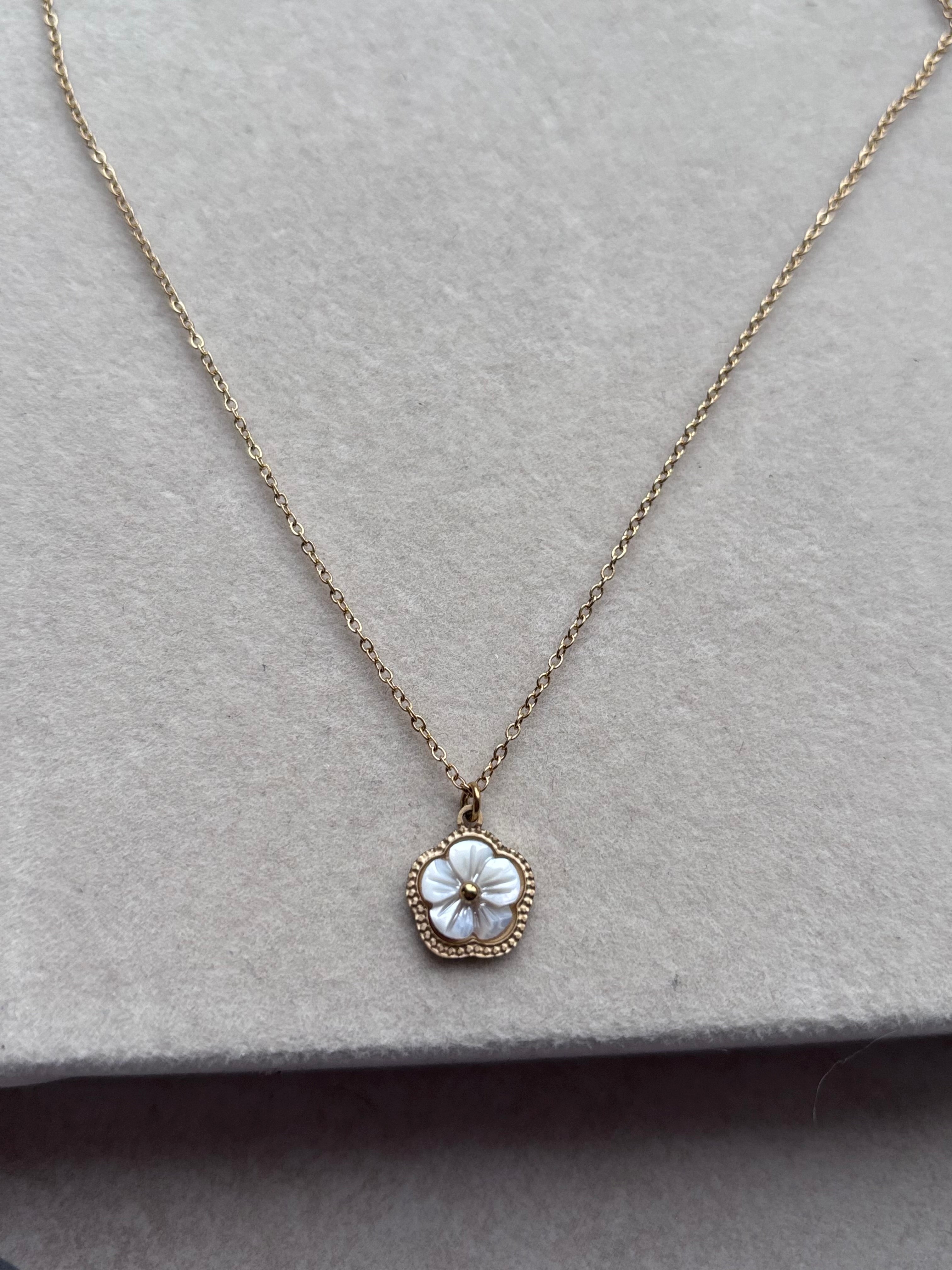 Collier alma