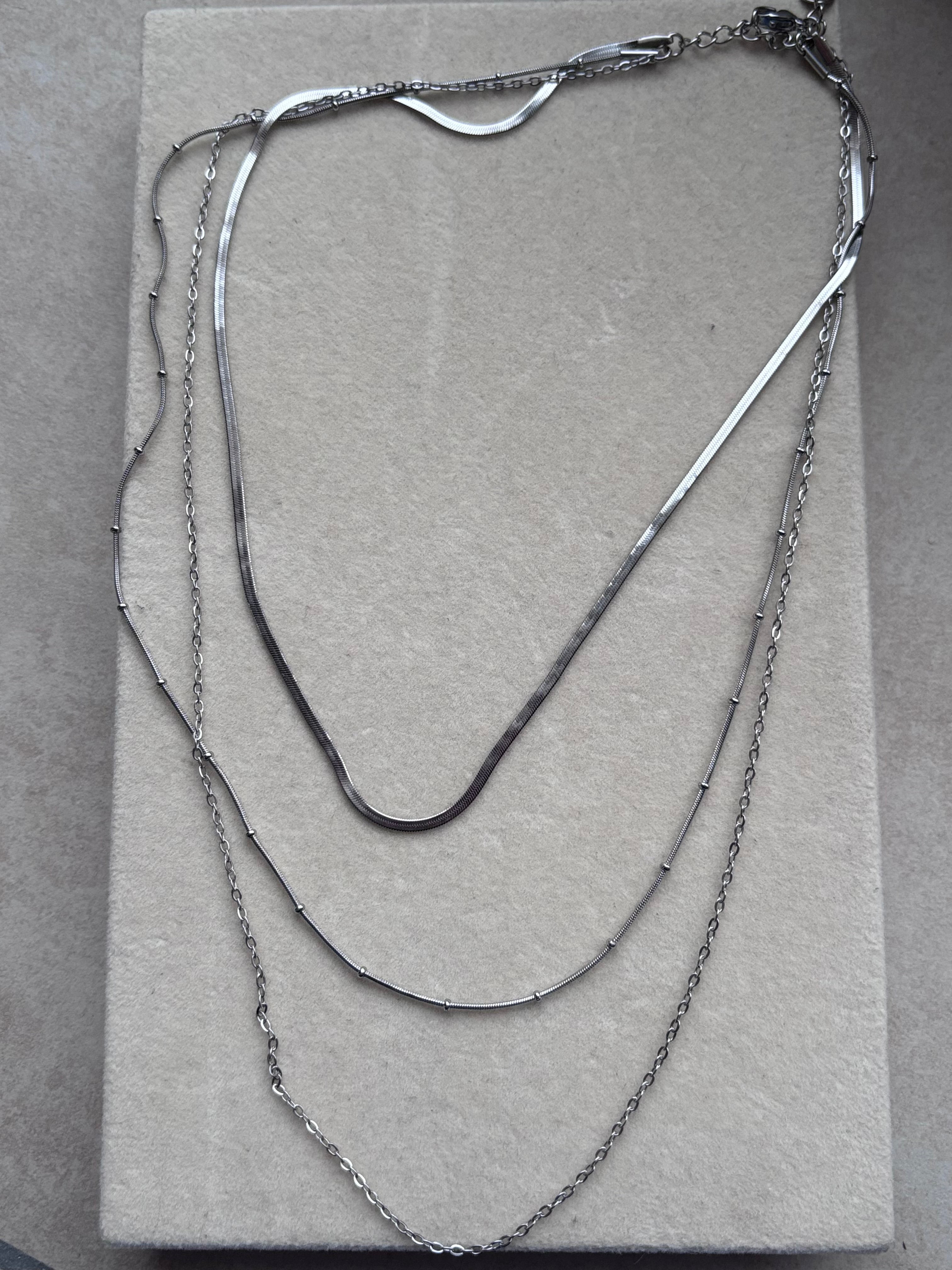 Collier Lina