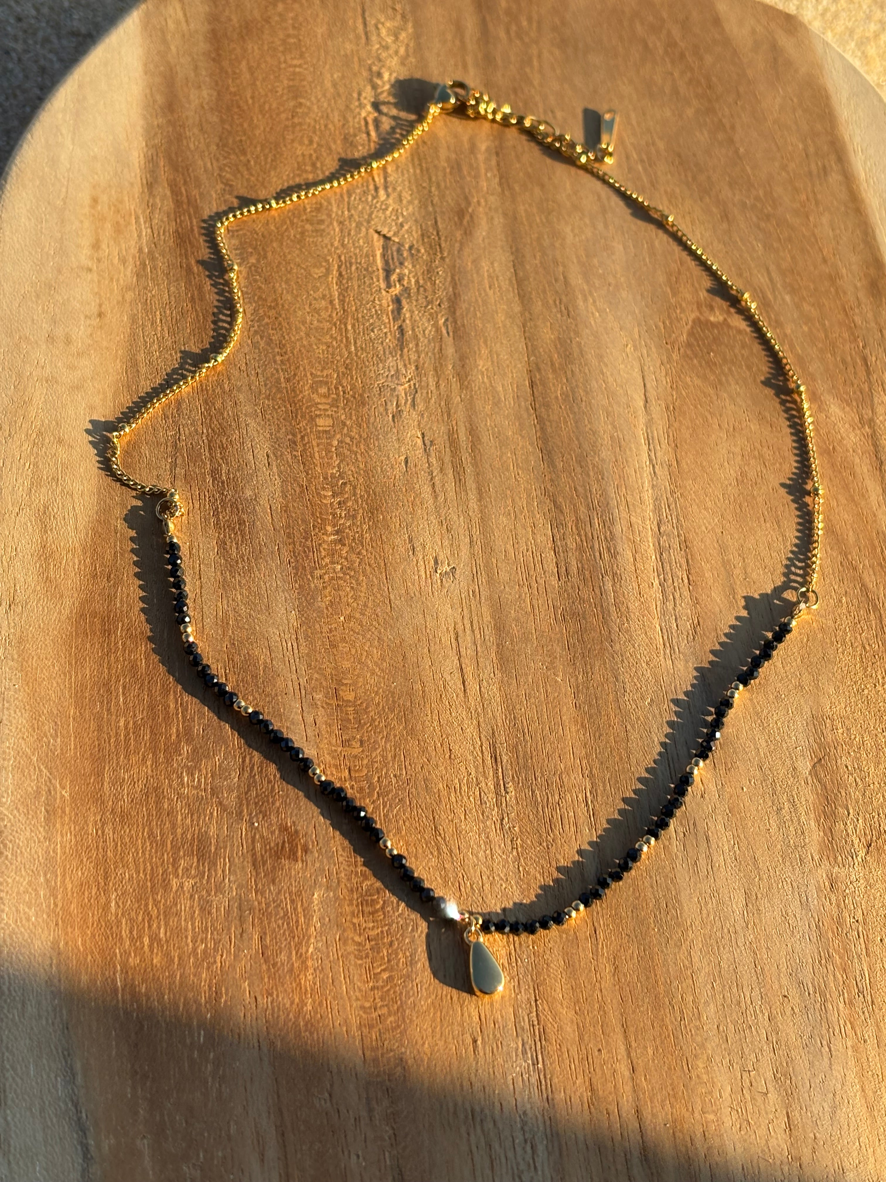 Collier fin avec perles Coeur Pastel