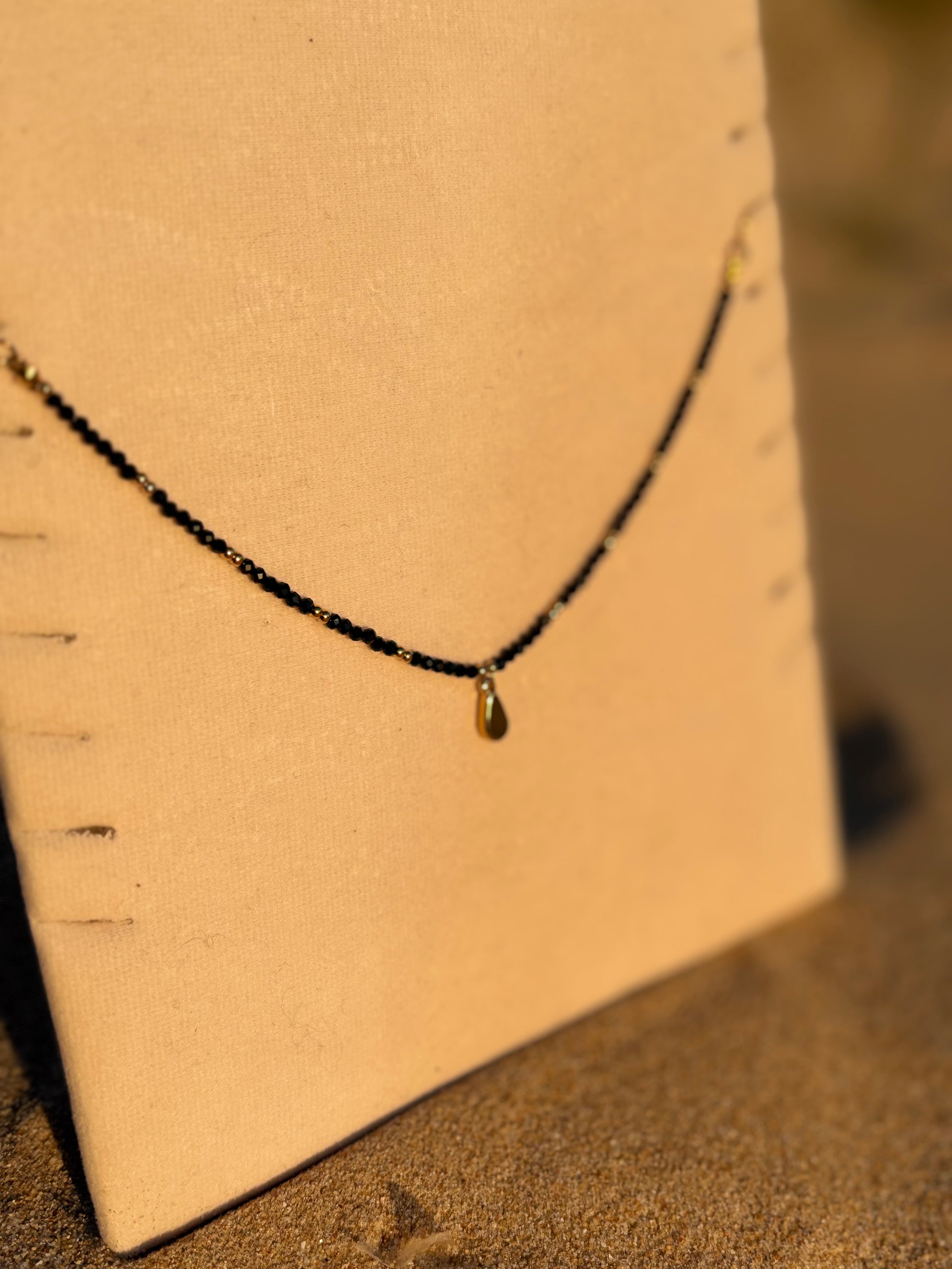 Collier fin avec perles Coeur Pastel