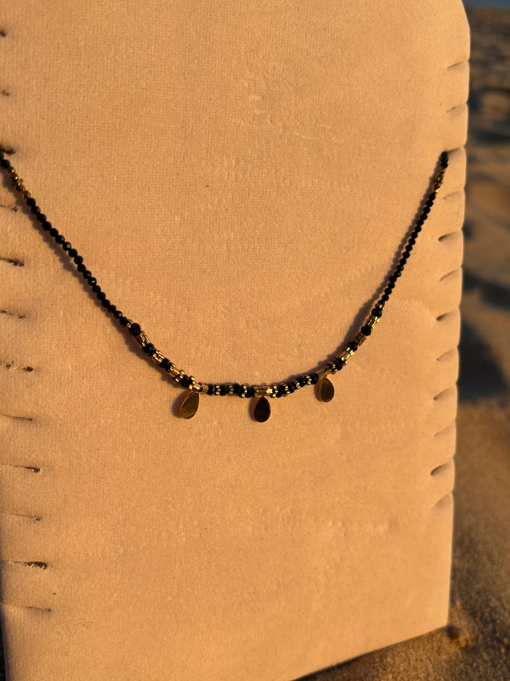 Collier fin avec perles Coeur Pastel