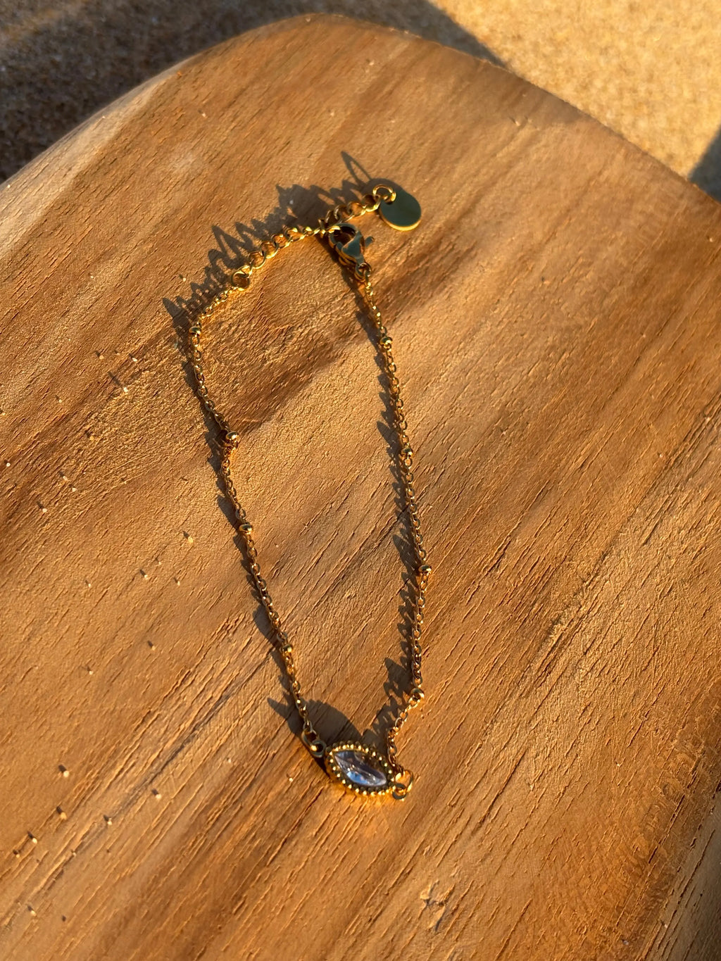 Bracelet fin avec pierre Coeur Pastel