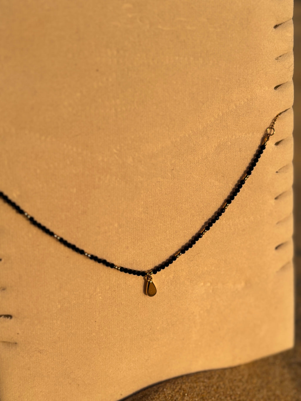 Collier fin avec perles Coeur Pastel