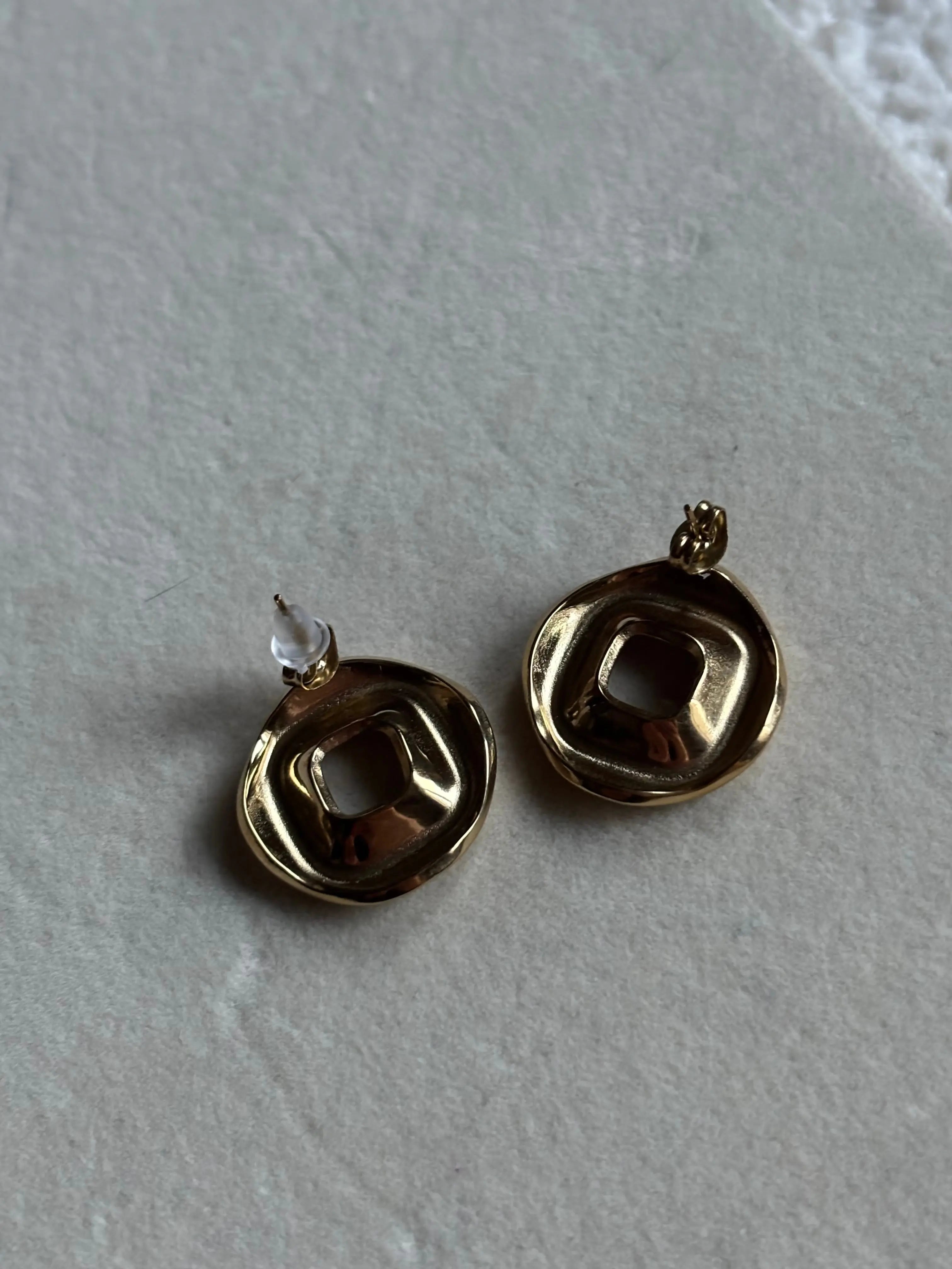 Boucles d'oreilles puces carrés Coeur Pastel