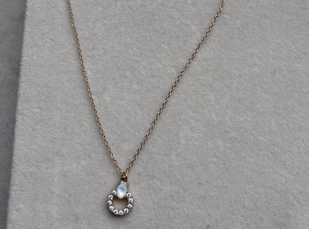 Collier Julia